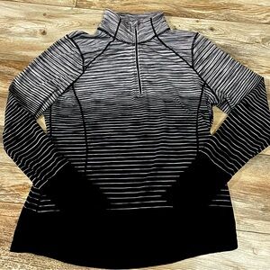 Long sleeve quarter zip active wear